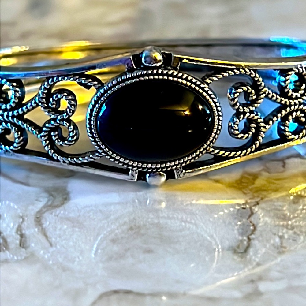 Black Obsidian Bracelet & Earring Set - Picture 2 of 4